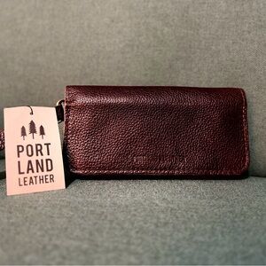 Portland Leather Goods Lily Wristlet – Coldbrew – NWT 🤎